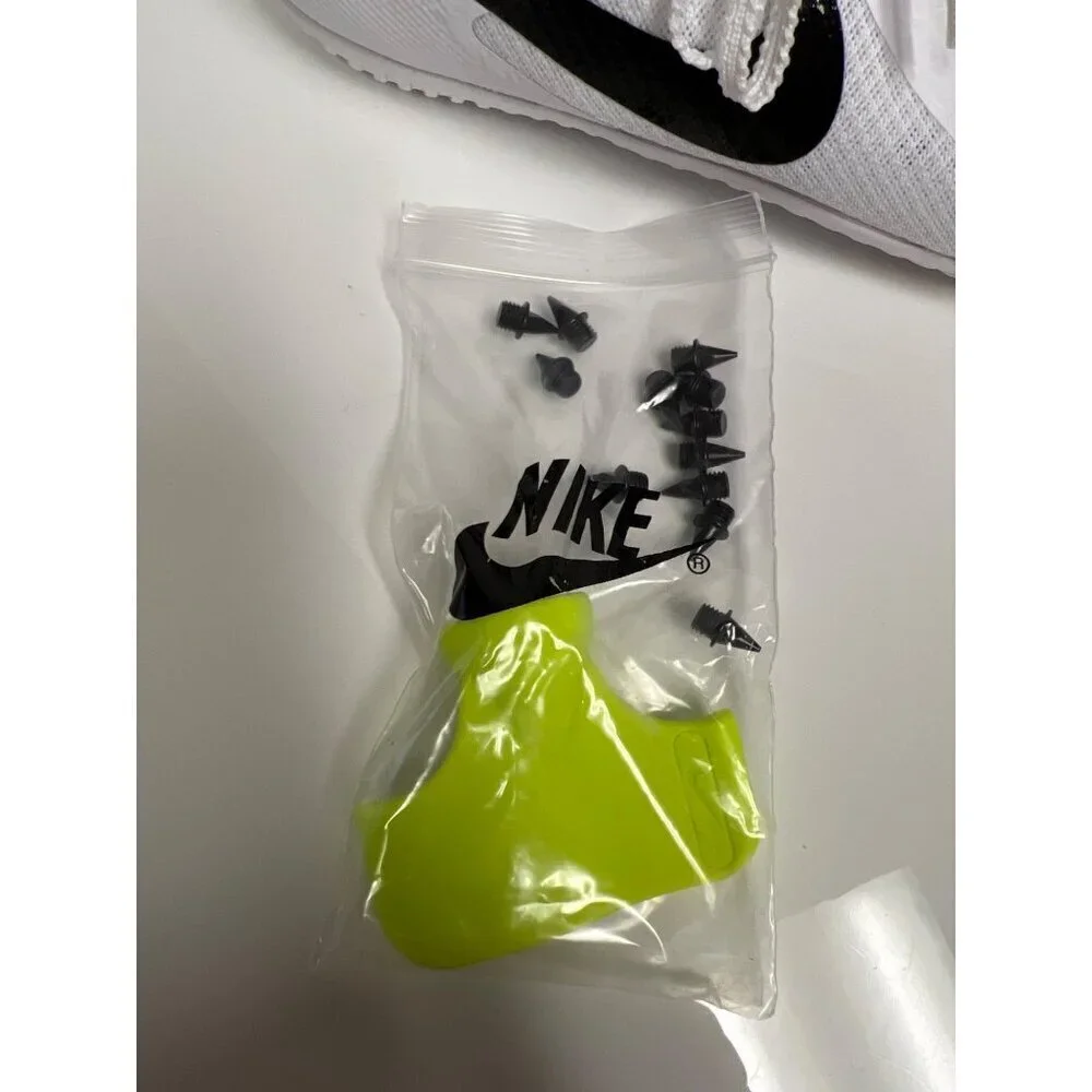 Nike features lace